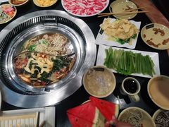 -唇辣号重庆老火锅(燕郊鑫乐汇店)