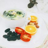 蛋白 : 藜麦+鸡蛋+肉松