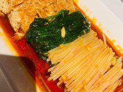 菠菜豆芽拌面筋-西域阿里马新疆菜·清真(桂花路店)