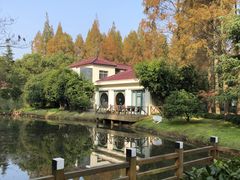 -上海怡沁园度假酒店