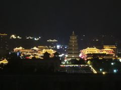 -西安大雁塔科技大学地铁站亚朵酒店