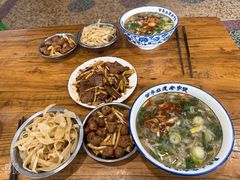 -清真马杰山牛肉汤馆