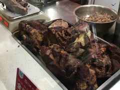 -闫家驴肉老店(华电一校店)