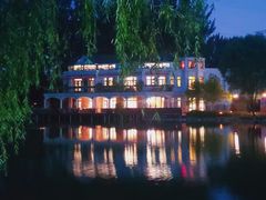 -蓝地时尚庄园(北京清河营地铁站店)