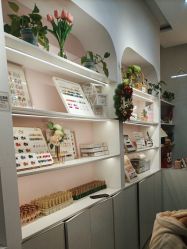 -EMILY艾枚莉美甲美睫·美颜·现磨咖啡