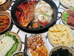 -贰回巷火锅馆(钟楼店)