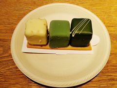 春茶三现蛋糕-星巴克(中远两湾城店)