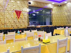 大堂-炕锅羊肉土火锅面片大王