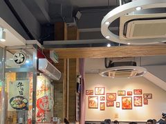 -滋味满屋美食坊(上海街店)