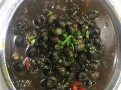 -虾弄弄海派小龙虾·牛羊蝎子火锅