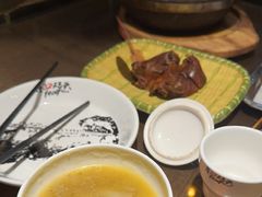 黄泥烧鸽-东口码头·烧鸽子·鱼头泡饼·地方菜(金鹰悦城店)
