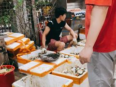 -蚝哥花姐湛江烤生蚝(美丽湾市场店)