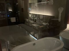 -广州白云机场雅高铂尔曼大酒店