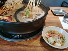 -郑记·古法黑砂锅串串(龙泉店)