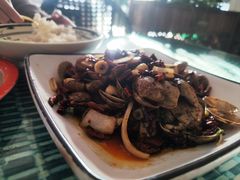 -去吃小龙虾·江湖菜·烧烤(南滨路店)