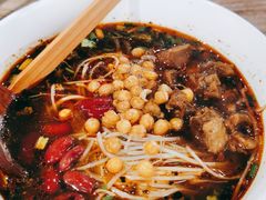 老成都红烧牛腩粉-麻婆婆白家肥肠粉(海岸城店)