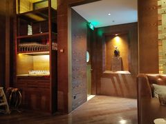 门面-恰餐厅及酒吧 CHAR Bar & Grill (北京丽都皇冠假日店)