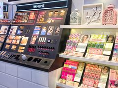 -4iNLOOK美瞳店(上海日月光中岛店)