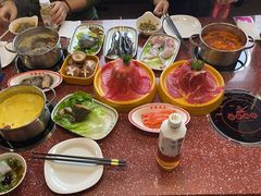 -四囍码头海鲜烧烤自助火锅(外滩南京东路悦荟广场店)