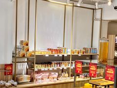 -顶东面包花园·生日蛋糕(世博店)