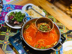 酸汤牛肉锅-侯家庄阿才有品私房菜馆