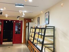 面包甜点陈列柜-KOMUGI 小麦家(新地假日广场店)