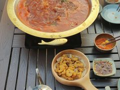 -野山舂·贵州现舂酸汤牛肉(东山店)