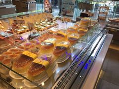 -巴黎贝甜(大宁国际商业广场店)
