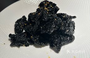Black Gold Osmanthus Pot-Braised Pork