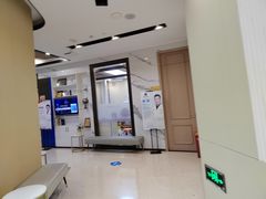 -柏乐口腔医院·舒适化无痛种植牙中心(东盟商务区院)
