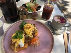 -FLOVIE FLORIST CAFE