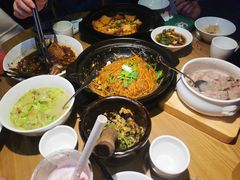 砂锅粉丝煲-费大厨辣椒炒肉(新城吾悦广场店)