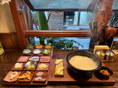 -银米·云南传统过桥米线(双廊黑金冠店)