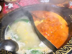鸳鸯锅-大话三城重庆火锅(万科天誉店)