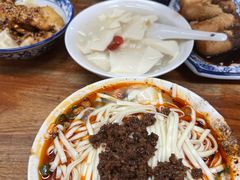-小谭豆花(西大街店)
