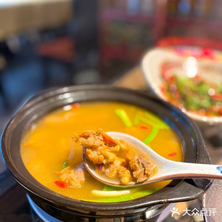 腾冲和顺古镇美食 | 寸大官私房菜三滴水