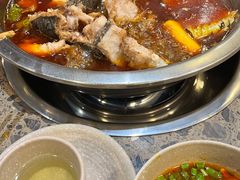 -肖肖酸萝卜鱼火锅(总店)