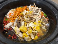 -菌乡缘·野生菌蒸汽鱼火锅(江边夜市店)