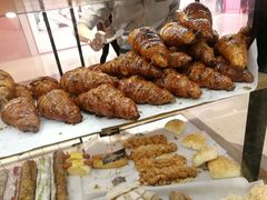 焦糖牛角酥-PAPER STONE BAKERY(天汇广场店)
