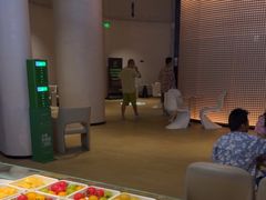 -涨巢·潮玩水疗局