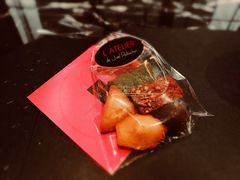赠品-L'ATELIER de Joel Robuchon(外滩18号店)
