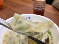 芹菜大馄饨-周素珍湖州大馄饨(直戒坛寺巷店)