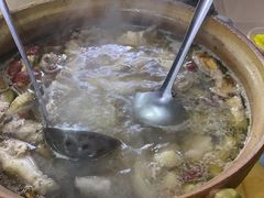 -威邵鸡煲(西华路总店)