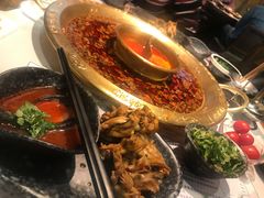 特色美蛙-哥老官重庆美蛙鱼头(宝山龙湖店)