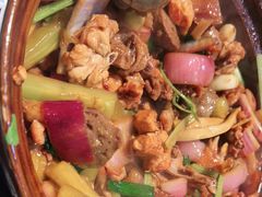 -胡须佬鸡煲四季火锅(海雅缤纷城店)