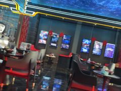 -屋有岛沉浸游戏旗舰店(中山公园店)
