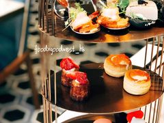 -La Mer Restaurant & Lounge