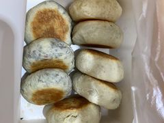 黑香米饼-华荣哲绿豆饼(泰安店)