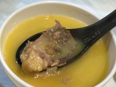 -鲜入围煮花胶鸡海鲜火锅