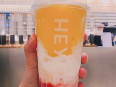 莓莓芒芒甘露-喜茶(上海打浦桥日月光gelato lab+店)